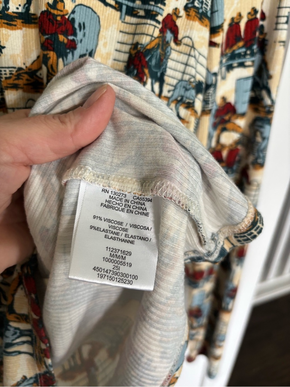 Wrangler Retro Western Print Button-Up — Cream, Red, Blue - Picture 4 of 4